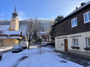 Apartment Dachsteingasse by Interhome
